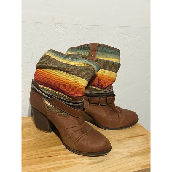 Colorful Ankle Boots Boho / Southwestern Womans - size 8 1/2 Mossimo Supply Co. - Picture 2 of 7